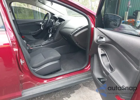 2016 Ford Focus Se z USA, uszkodzony, nr VIN 1FADP3K23GL371519